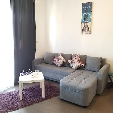3 Bedroom With Terrace And Free Parking Lägenhet